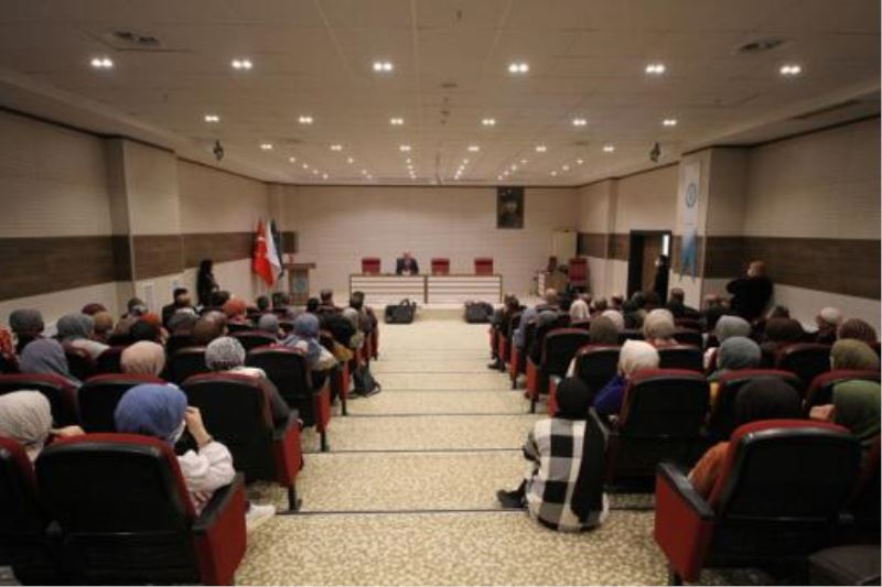BEÜ’de “Güncel Dini Tartışmalar Bağlamında Kur’an’a Yaklaşımlar” Konulu Konferans