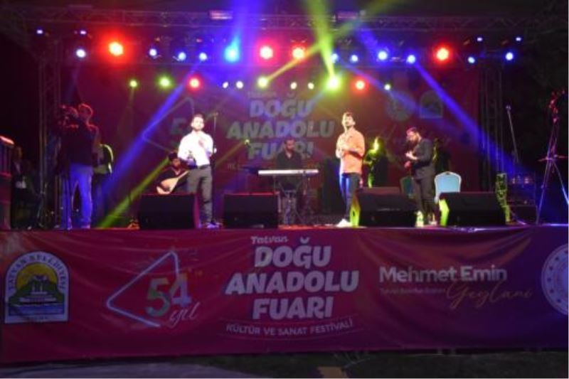 Tatvan Doğu Anadolu Fuarı Konserleri Devam Ediyor