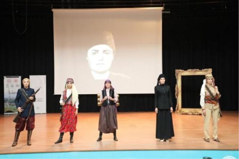 Vali Çağatay, Vadideki Şehrin Kadınları Projesi Kapsamında Düzenlenen Defileye Katıldı