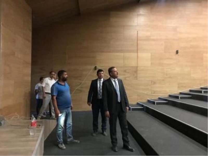 Rektör Elmastaş, KYK Yurt İnşaatında İncelemelerde Bulundu